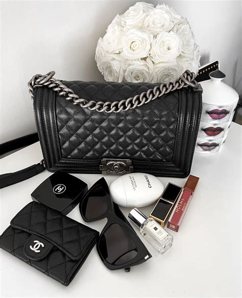 chanel handtas boy|chanel boys bag 2021.